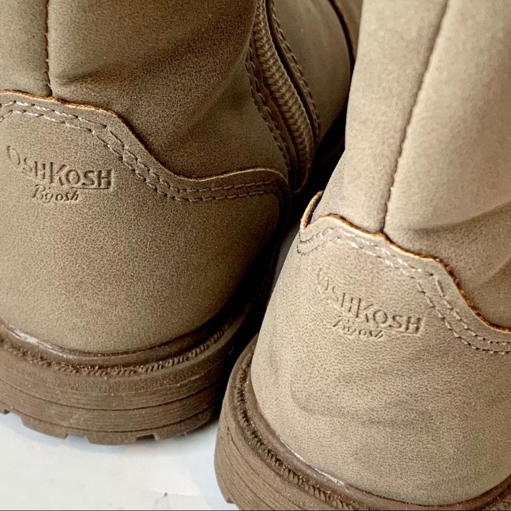OSHKOSH Faux Fur Zippered Tan Boots—SZ. 6 - Picture 5 of 12